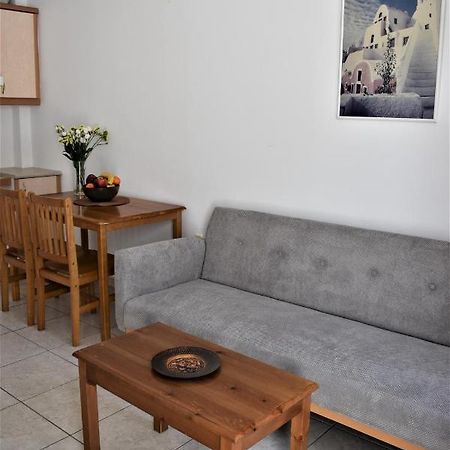 Emorfia Apartment Kamári Eksteriør billede