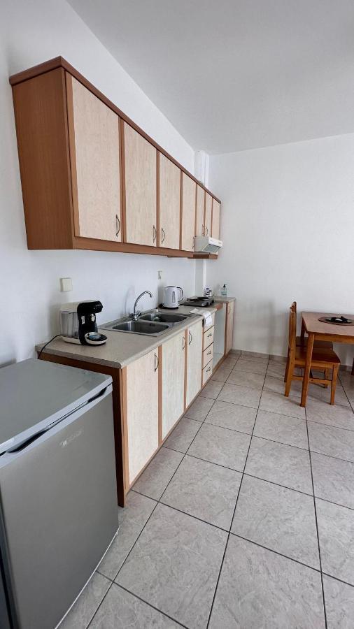 Emorfia Apartment Kamári Eksteriør billede
